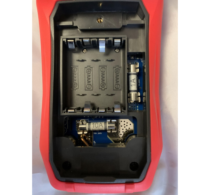 Мультиметр UNI-T UT61E+ Цифровой мультитестер; Напряжение DC/AC; Ток DC/AC; R; C; Прозвонка цепи; тест Диодов-транзисторов, NCV, Live, частота, емкость (19825)